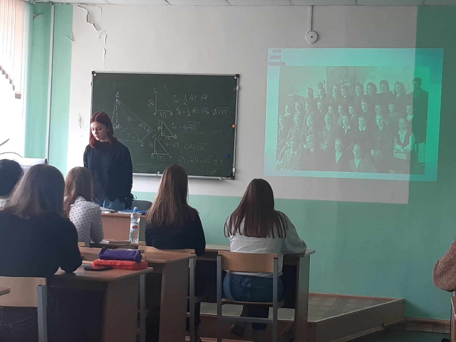Классный час в группах 1(9) и 4(9)